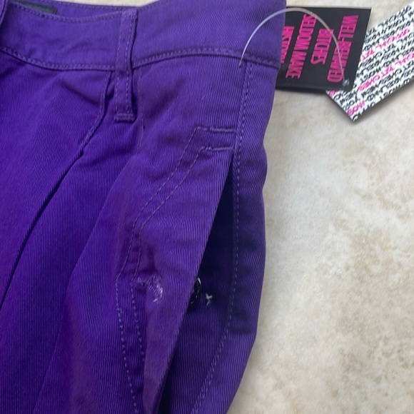 Married to the Mob Purple Pleated Mini Skirt NWT Size M Y2K Streetwear Button - Picture 12 of 16